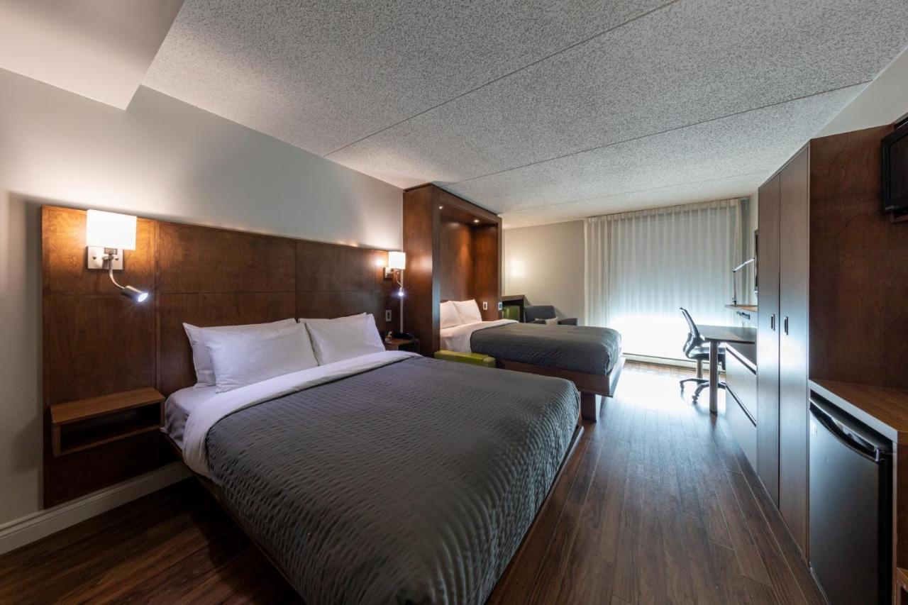 Hotel & Suites Normandin Quebec Bagian luar foto