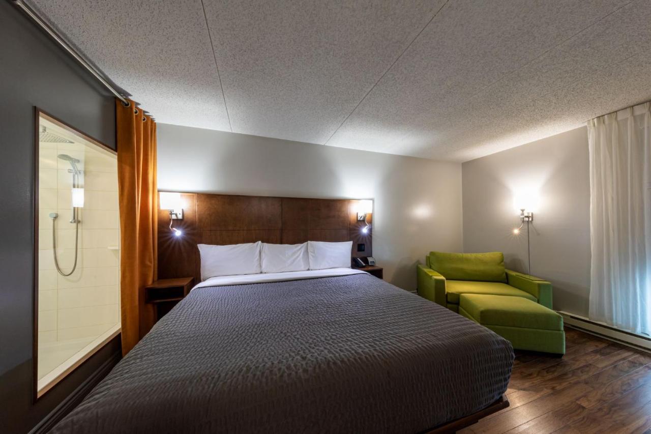 Hotel & Suites Normandin Quebec Bagian luar foto