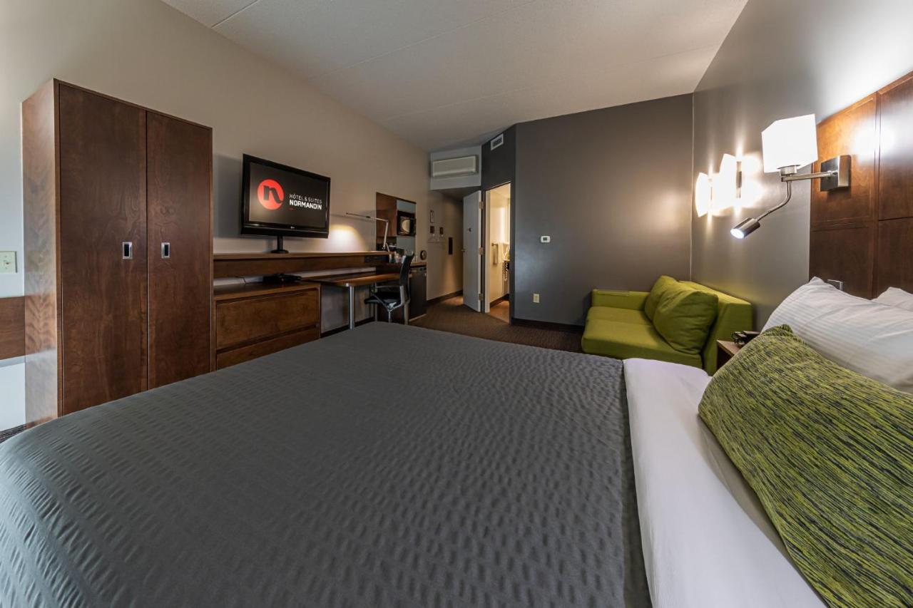 Hotel & Suites Normandin Quebec Bagian luar foto