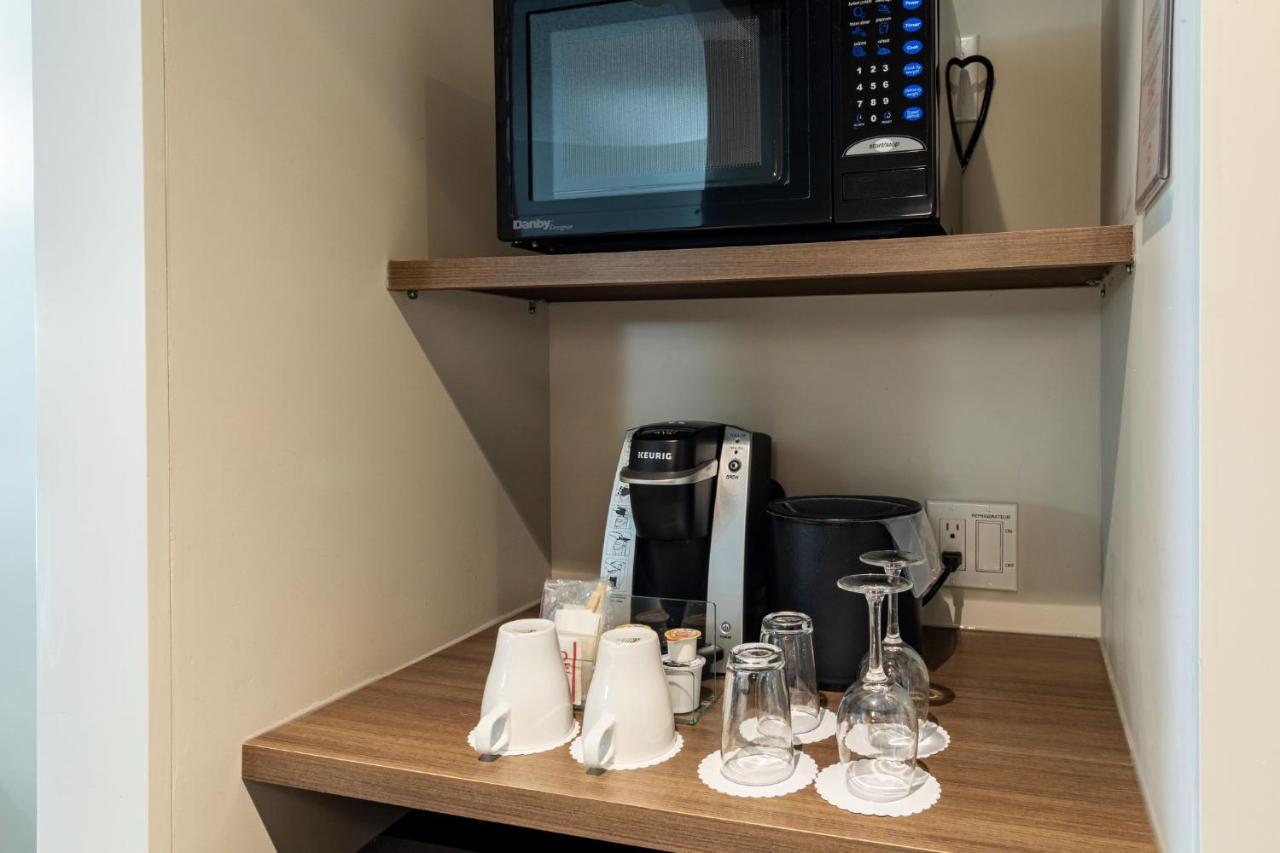 Hotel & Suites Normandin Quebec Bagian luar foto